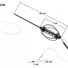 Akcesoria do łowienia z gruntu: koszyczek zanętowy 7 cm, żyłka 71 cm, haczyk 1,8 cm.