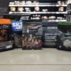 Różne rodzaje kulek na karpia: Marine Fish, SK3 Calamar & Krill, Massive Baits, CC Moore Odyssey XXX, Nashbait Monster Shrimp. Jaki smak kulek na karpia wybierzesz?
