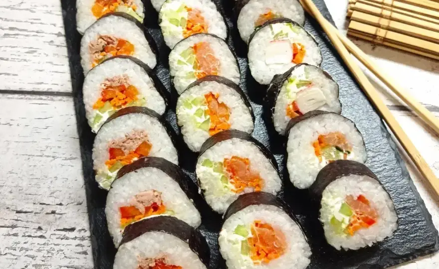 Domowe sushi - Jak zrobić je dobrze? Ryby, ryż i błędy